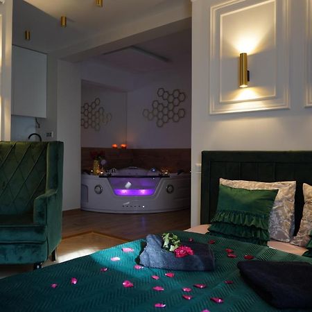 Jacuzzi Spa Apartment Krakow Bagian luar foto
