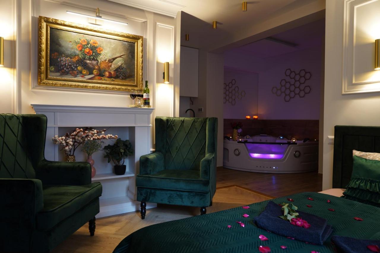 Jacuzzi Spa Apartment Krakow Bagian luar foto